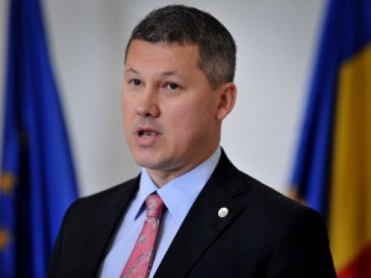 Predoiu: Nu candidez la europarlamentare, despre alegerile prezidenţiale nu vorbesc încă
